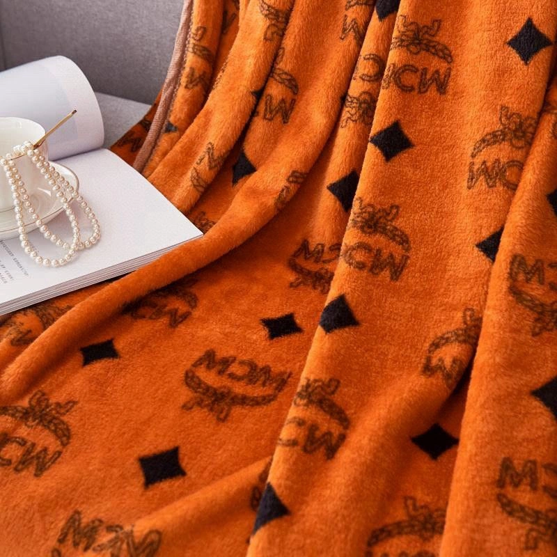 WellDesigned MCM Blanket 256552