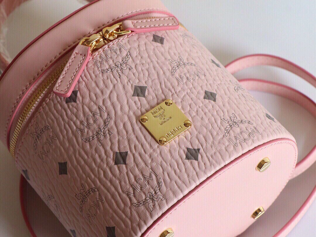 MCM Cosmetic Bags Neat 90525