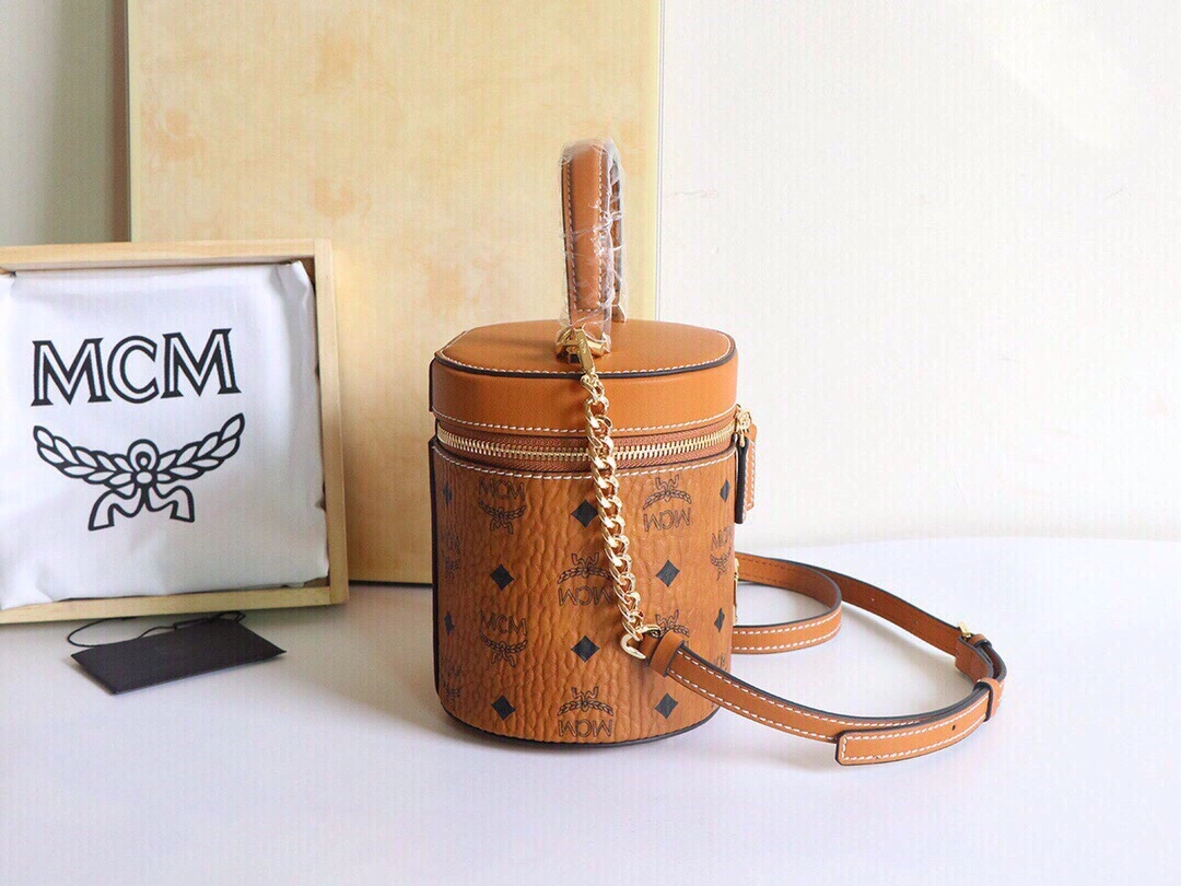 MCM Cosmetic Bags Attractive 90523