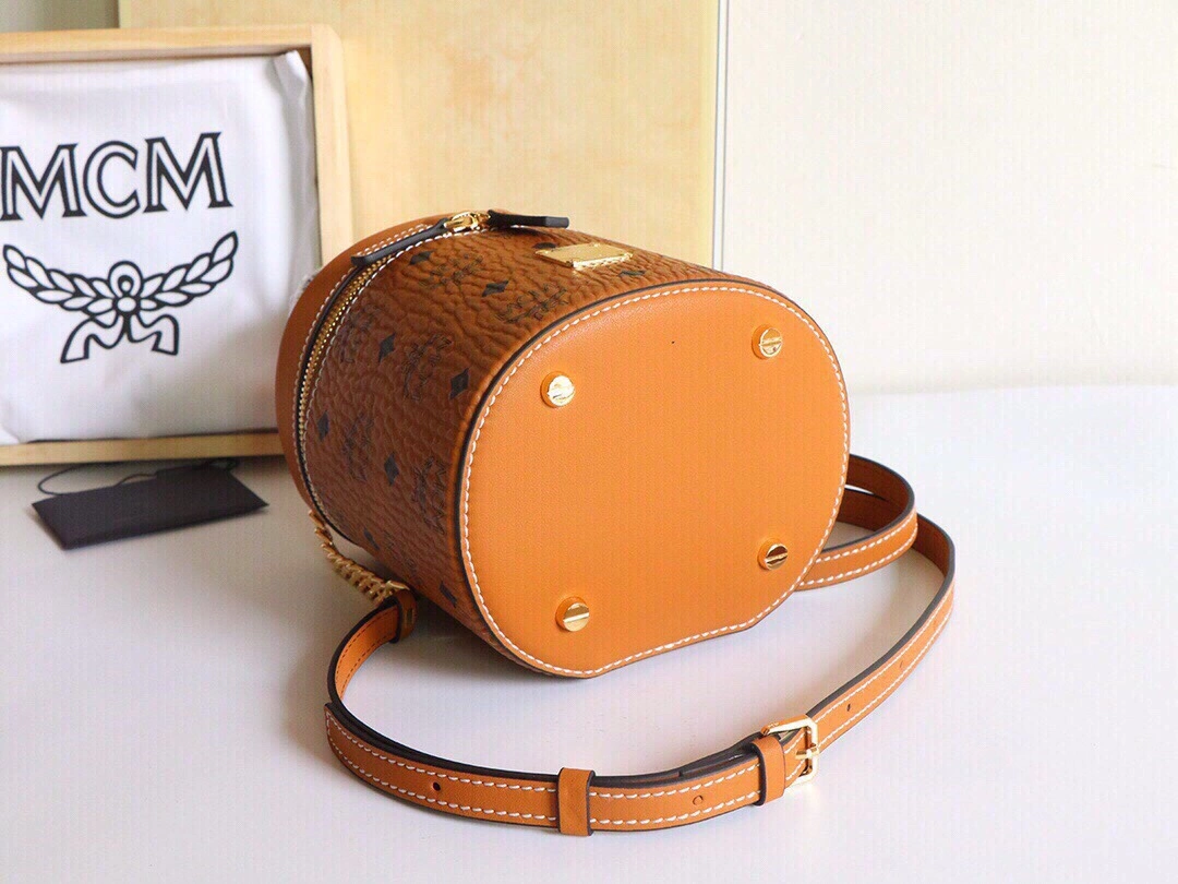MCM Cosmetic Bags Attractive 90523