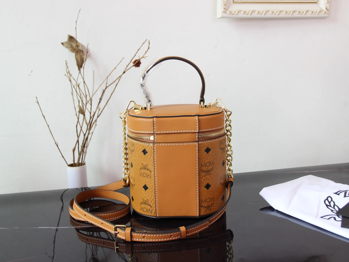 MCM Cosmetic Bags Bold 90550
