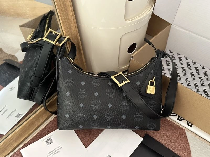 SmoothTexture MCM Hobo Bags 89805
