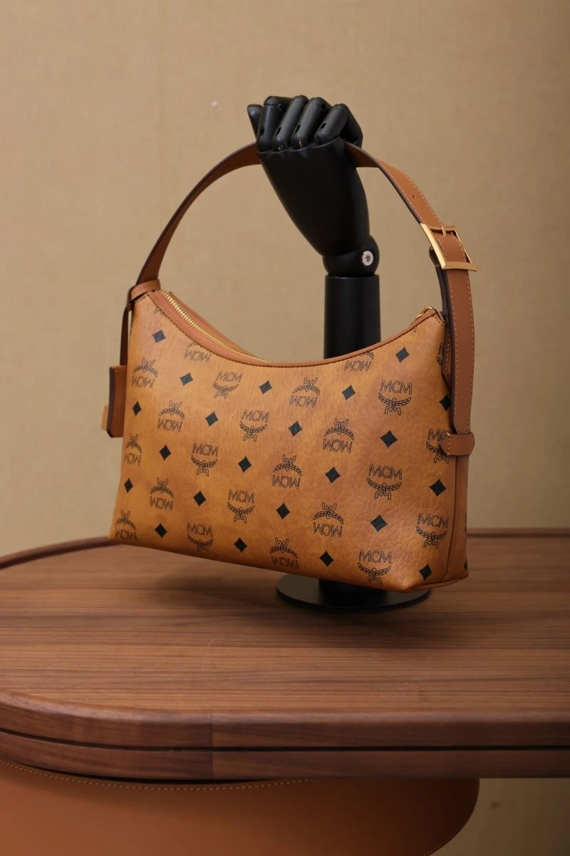 FashionForward MCM Hobo Bags 80562