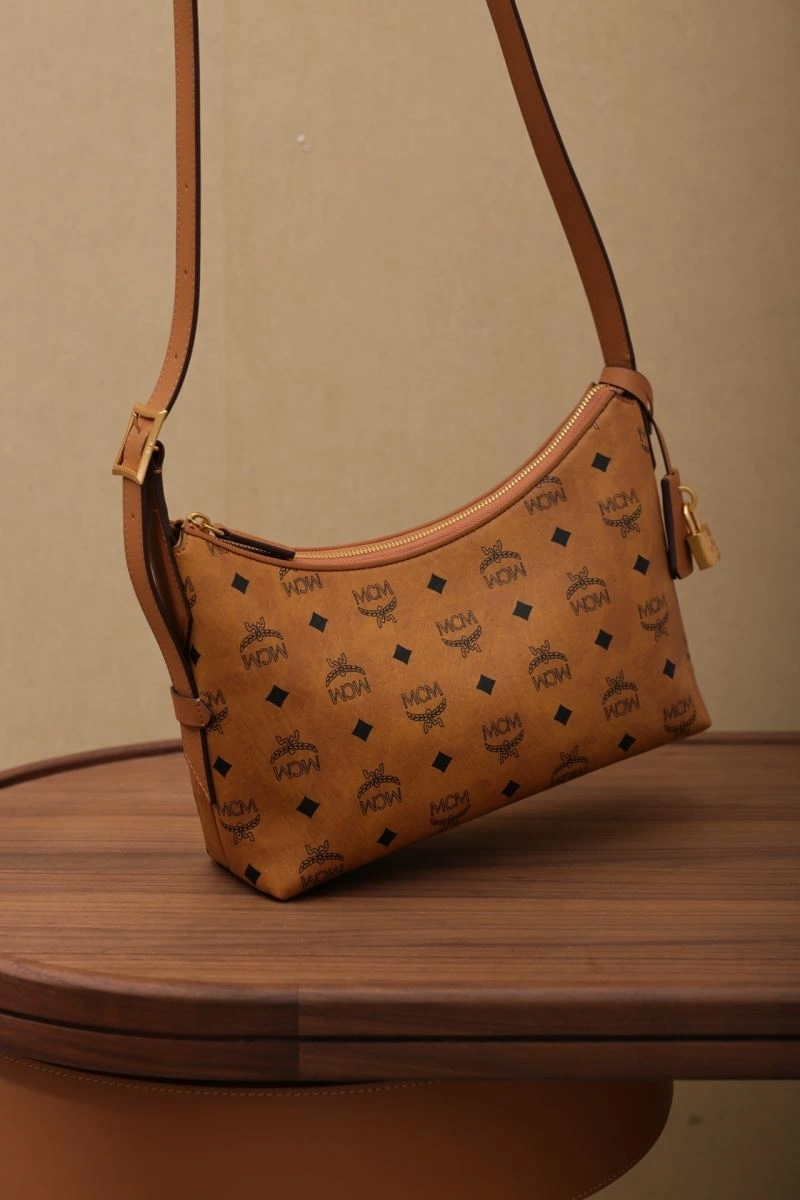 FashionForward MCM Hobo Bags 80562