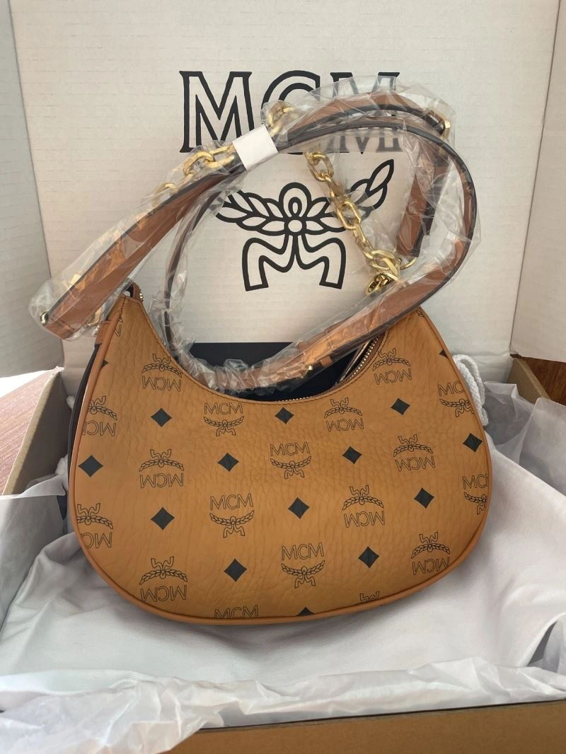 Minimalist MCM Hobo Bags 63864