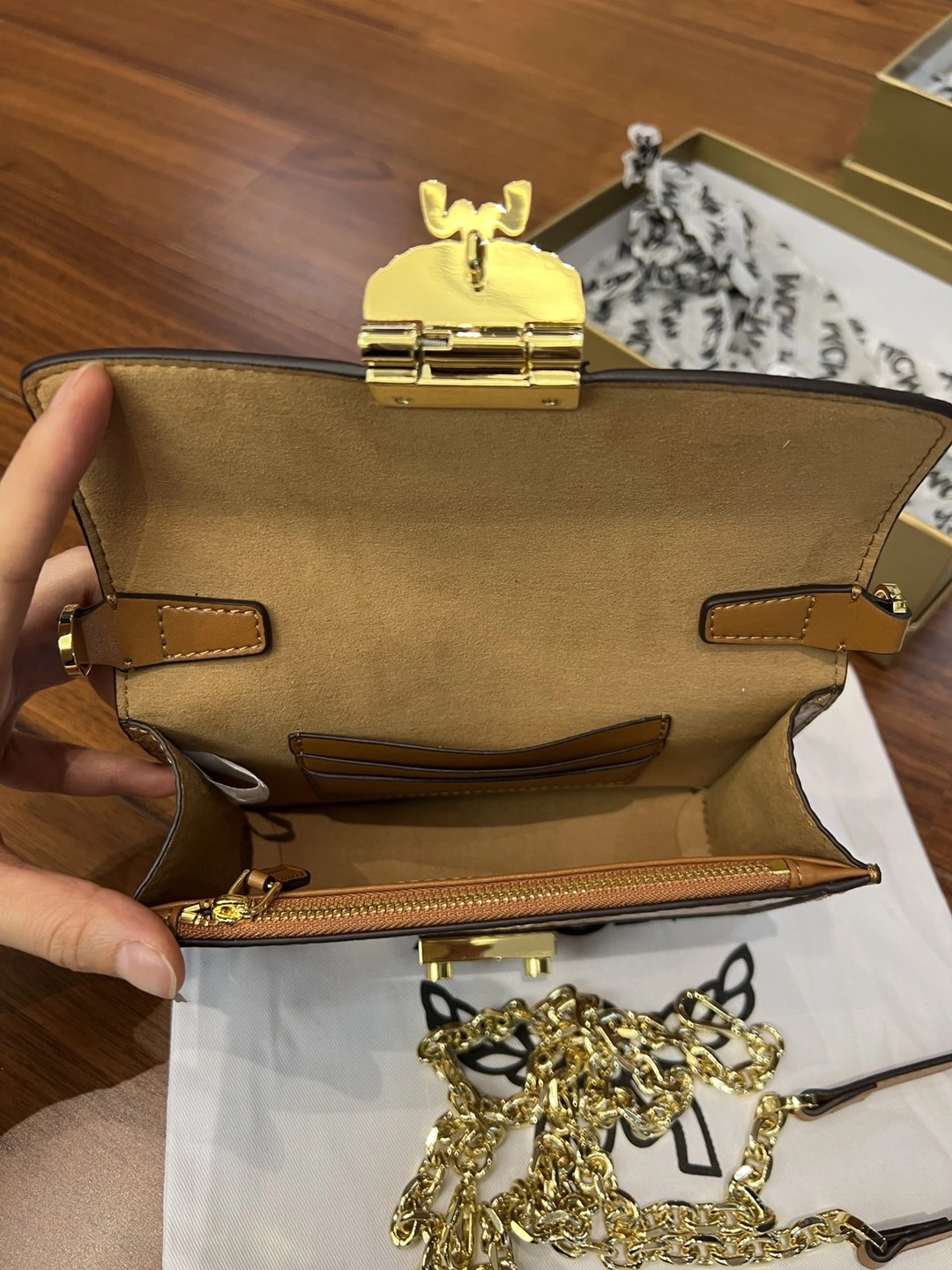 MCM Satchel Bags Trendy 90477