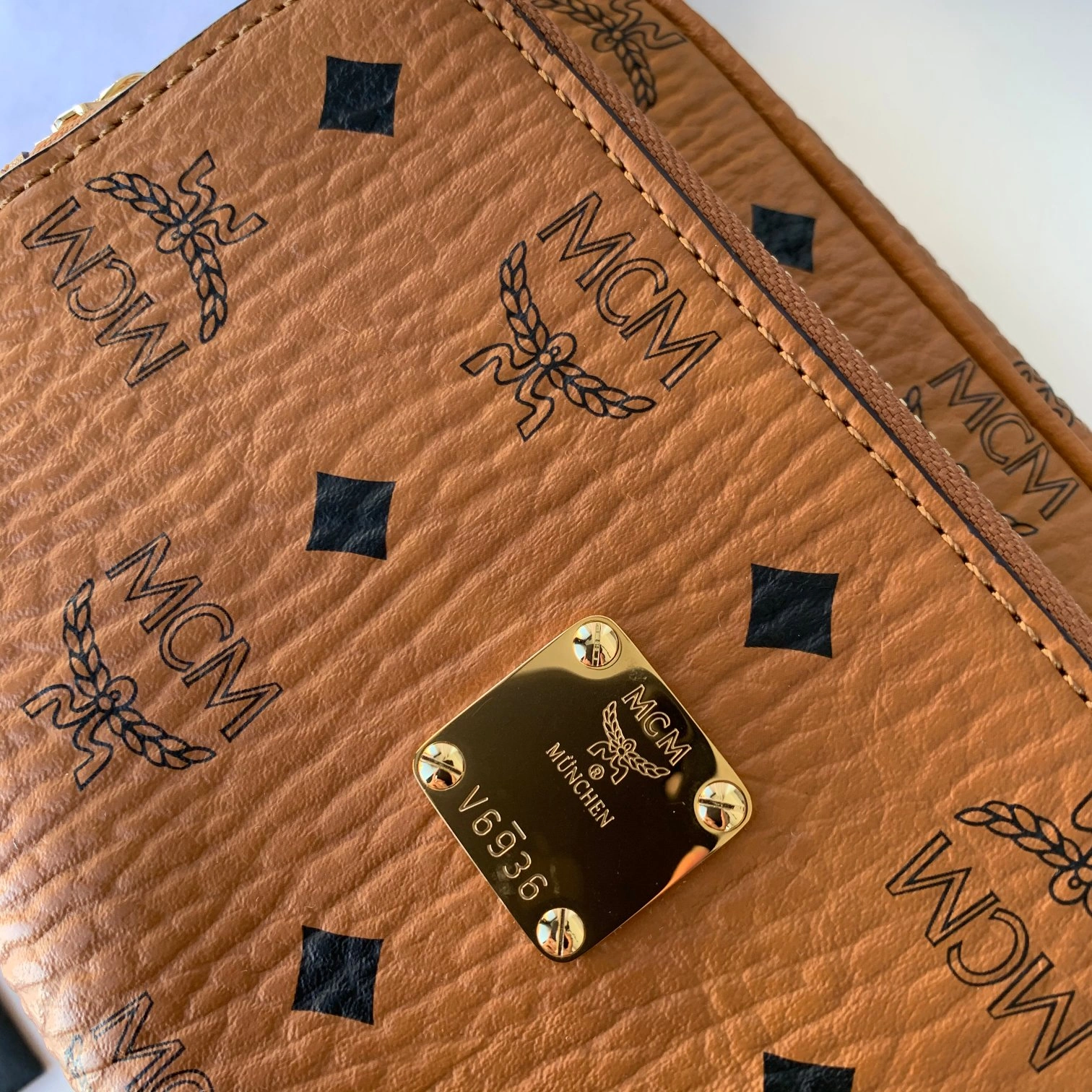 MCM Satchel Bags Resilient 90473