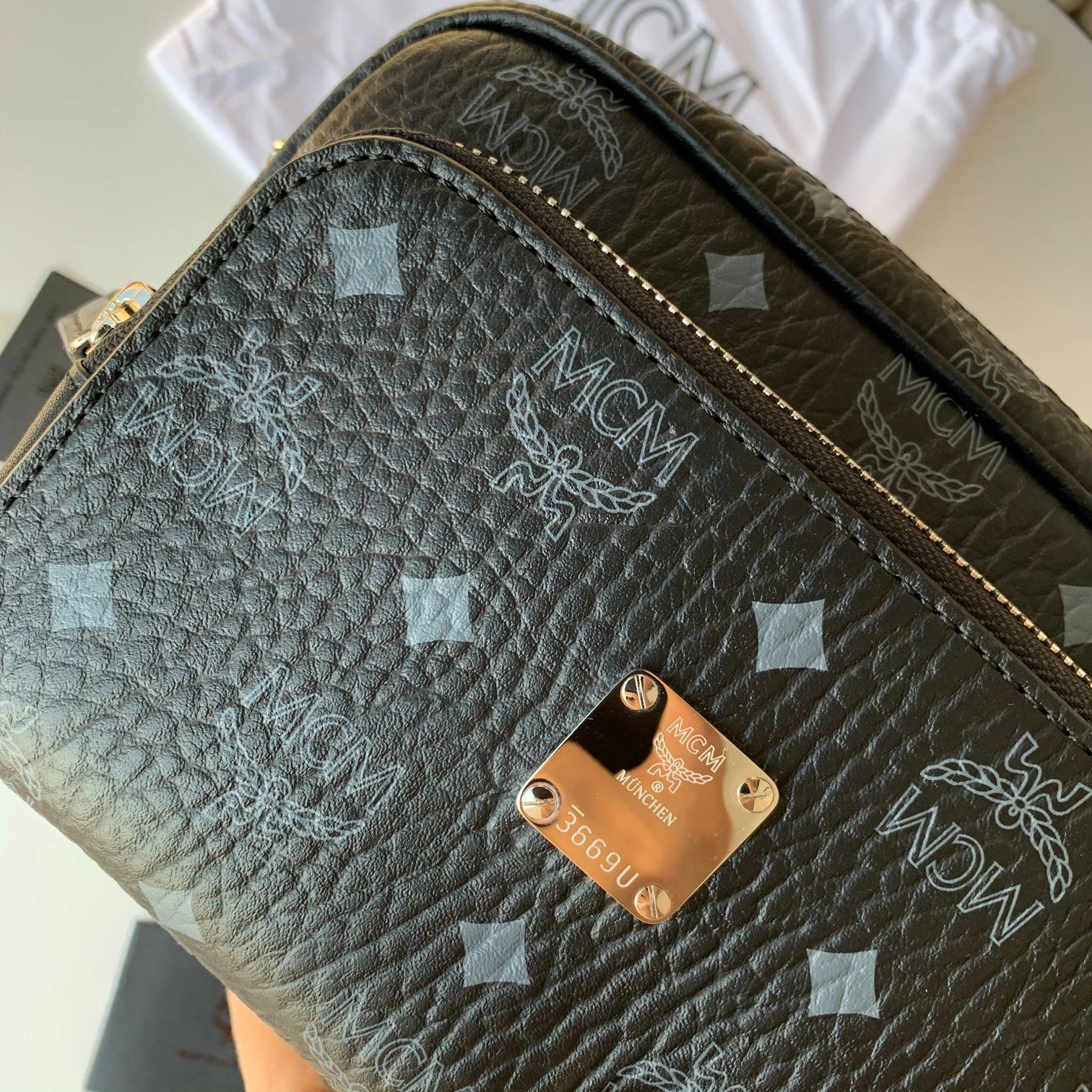MCM Satchel Bags Youthful 90470