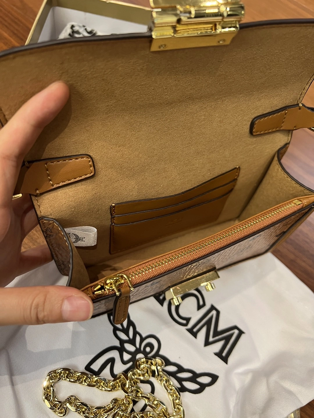 MCM Satchel Bags Comfortable 90453