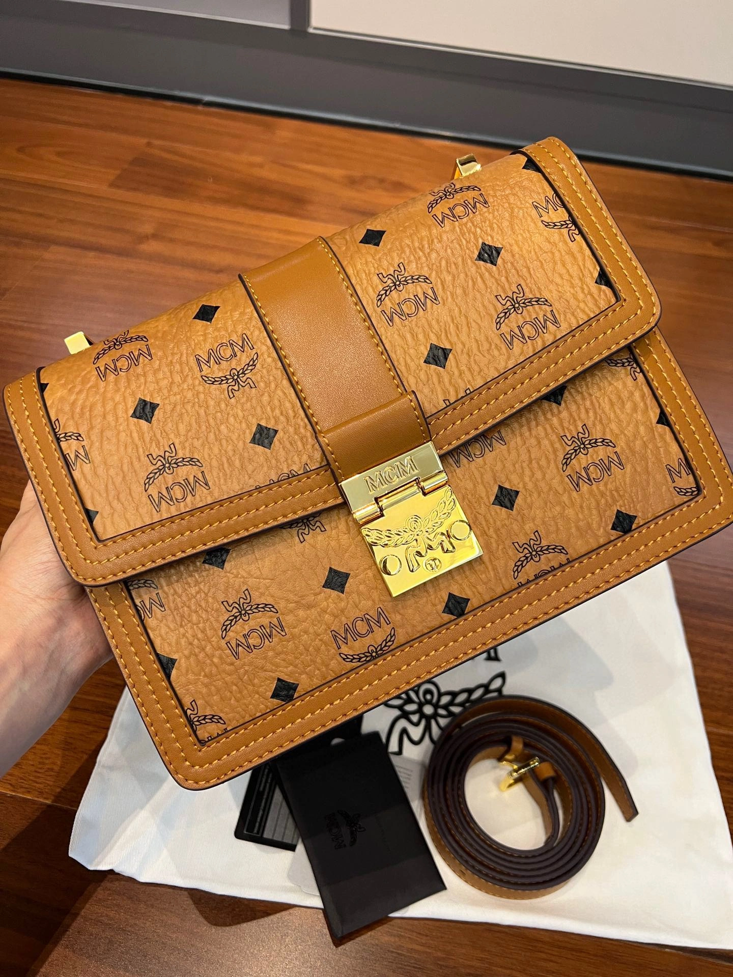 Supportive MCM Satchel Bags 79031