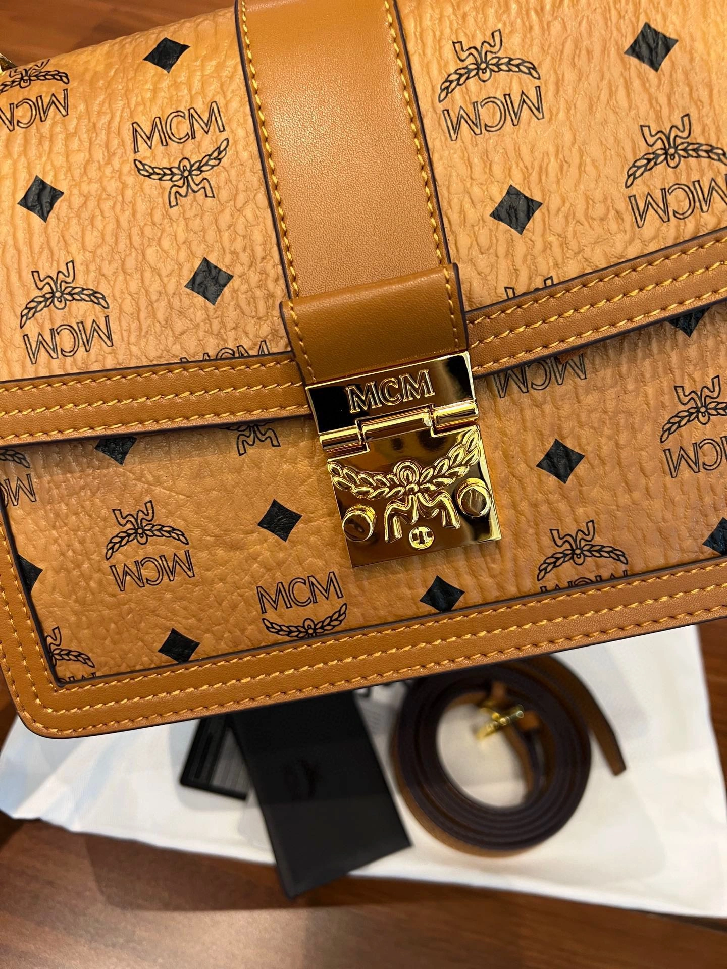 Supportive MCM Satchel Bags 79031