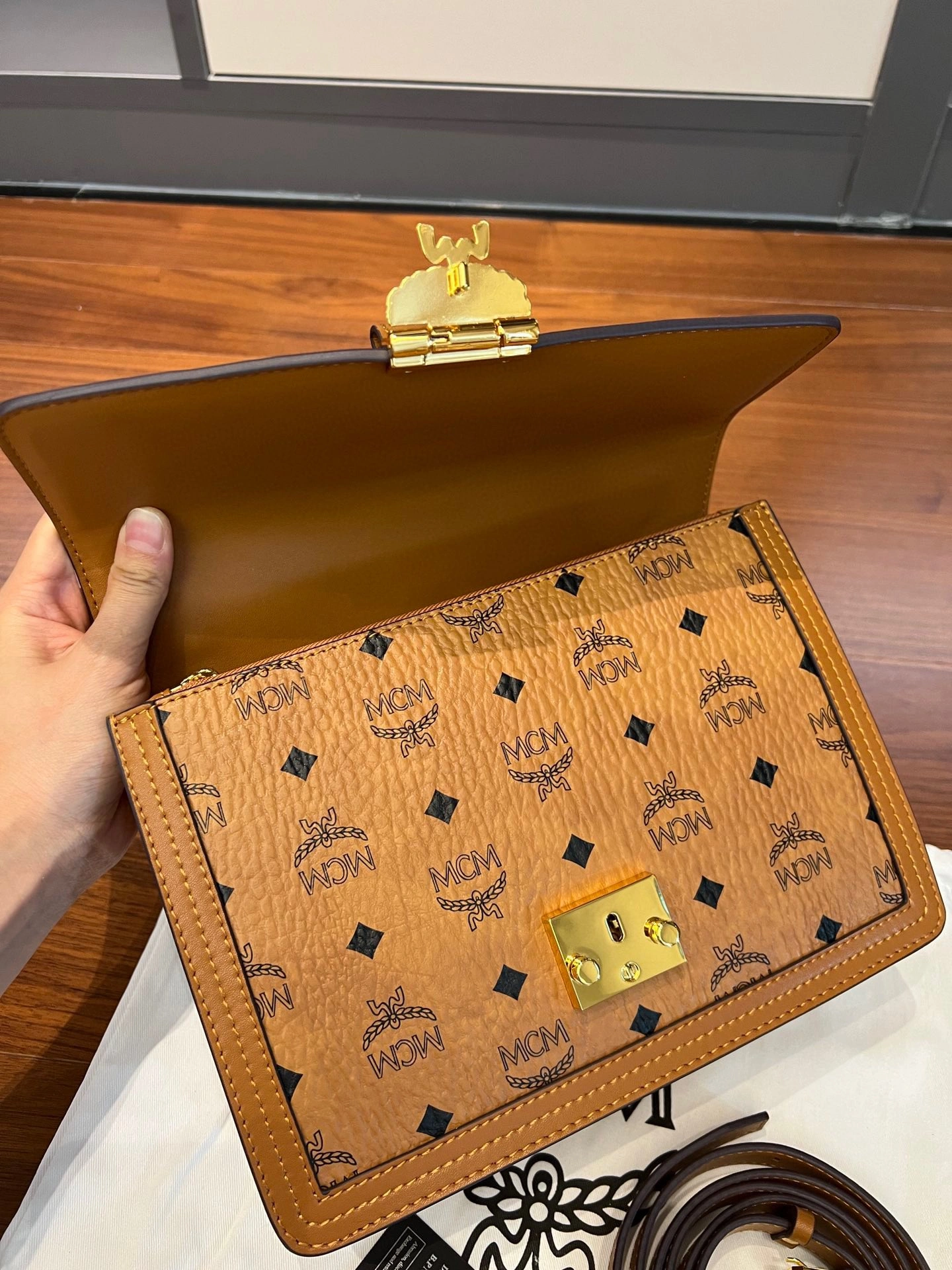 Supportive MCM Satchel Bags 79031