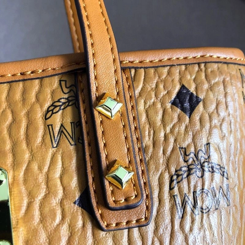 Refined MCM Shopping Bags 90383