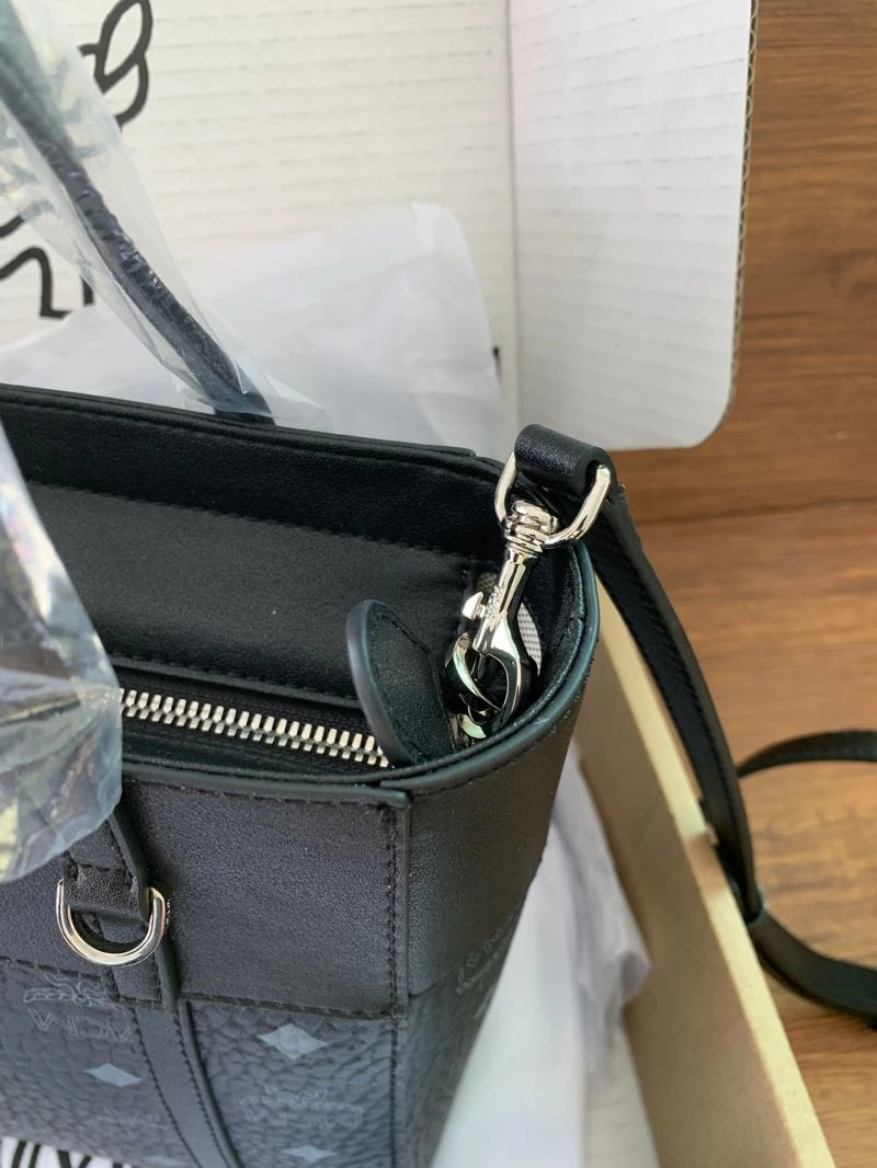 Classic MCM Shopping Bags 79033