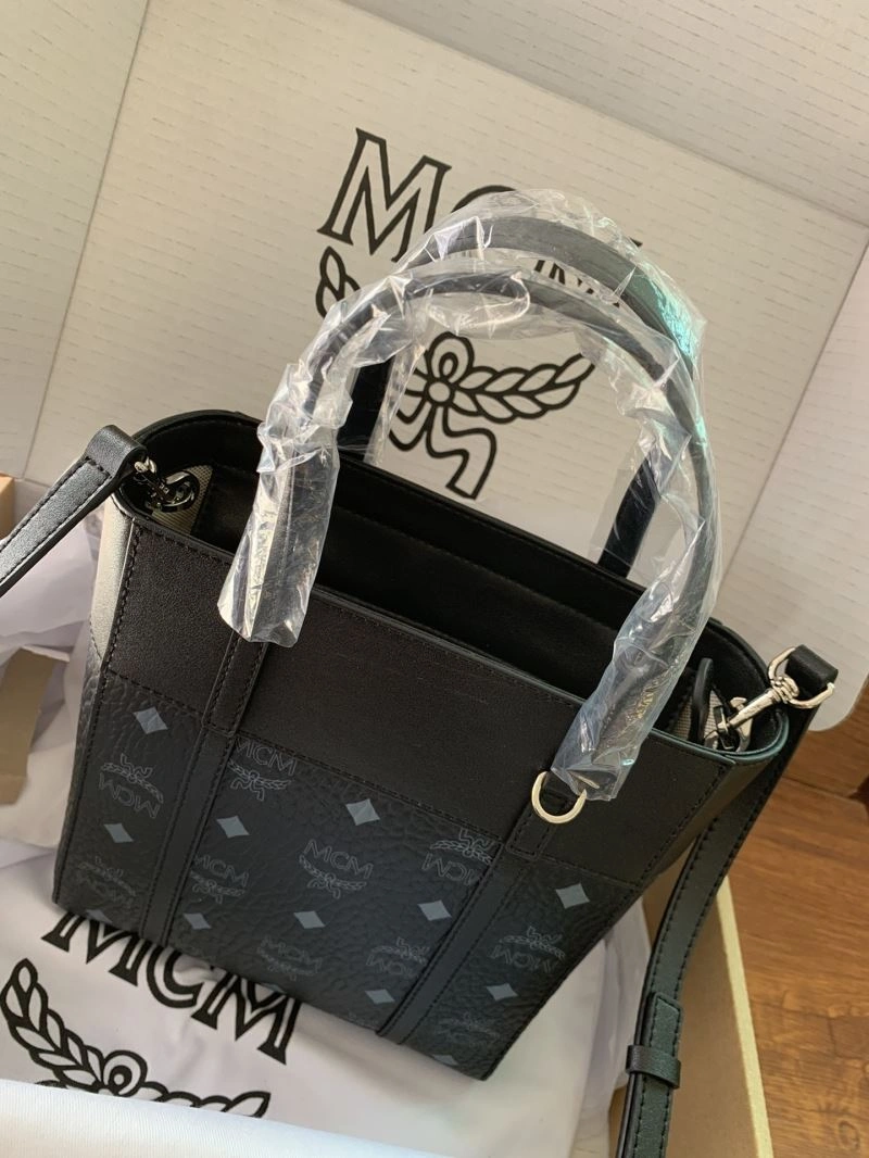 Classic MCM Shopping Bags 79033