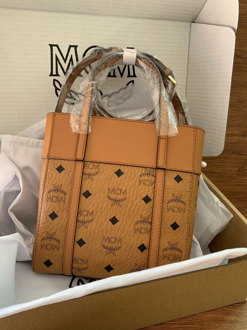 MCM Shopping Bags Cozy 90397