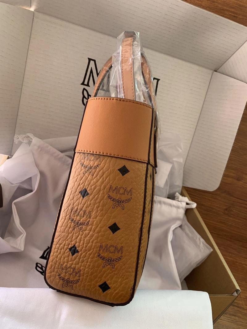 MCM Shopping Bags Cozy 90397