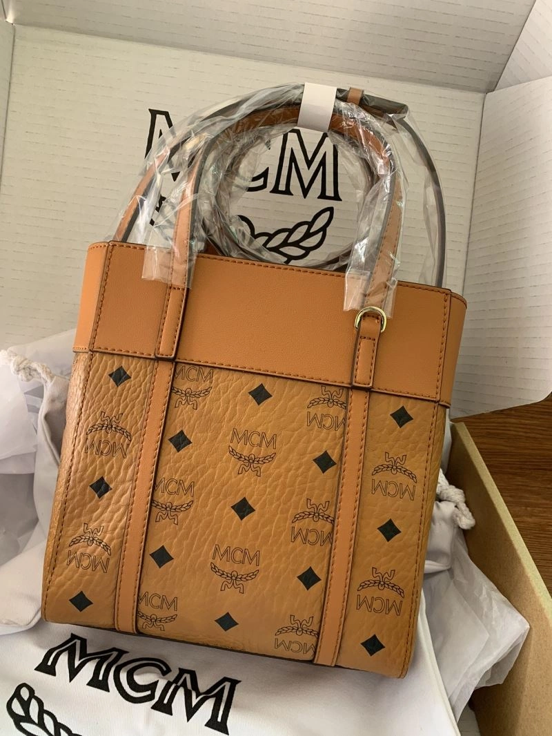 MCM Shopping Bags Cozy 90397