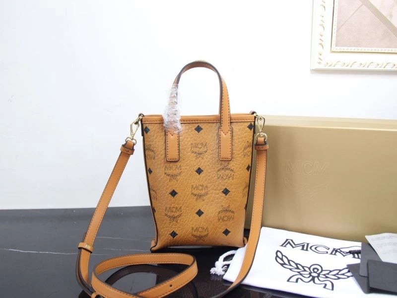 Affordable MCM Shopping Bags 89678