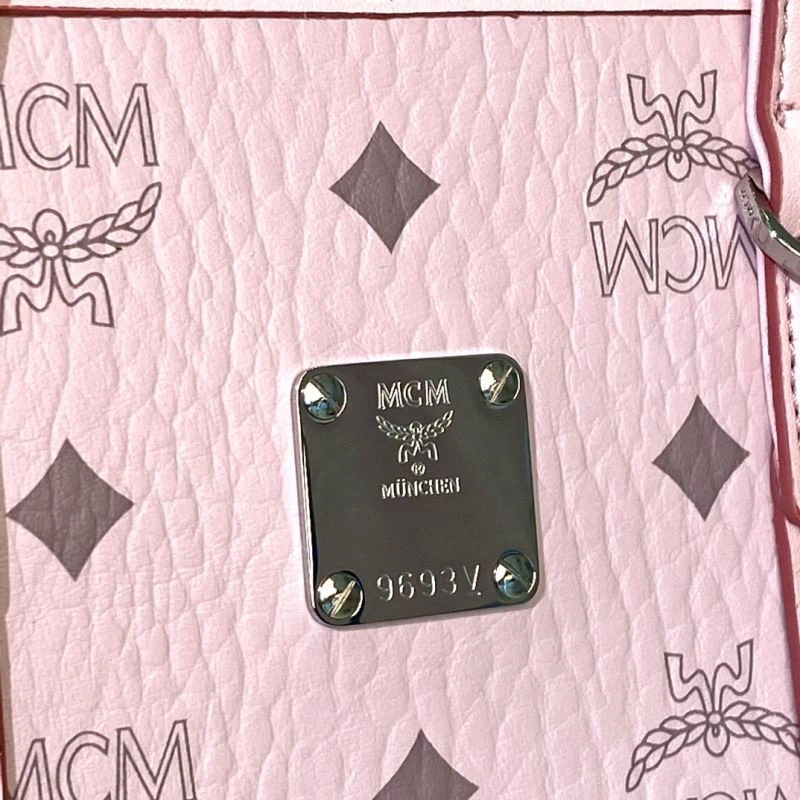 MCM Shopping Bags Elegant 89675