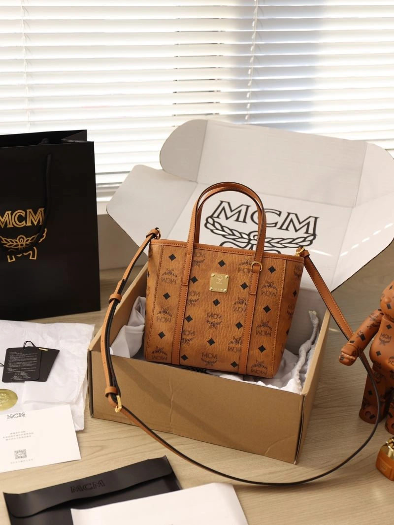 MCM Shopping Bags Sophisticated 89671
