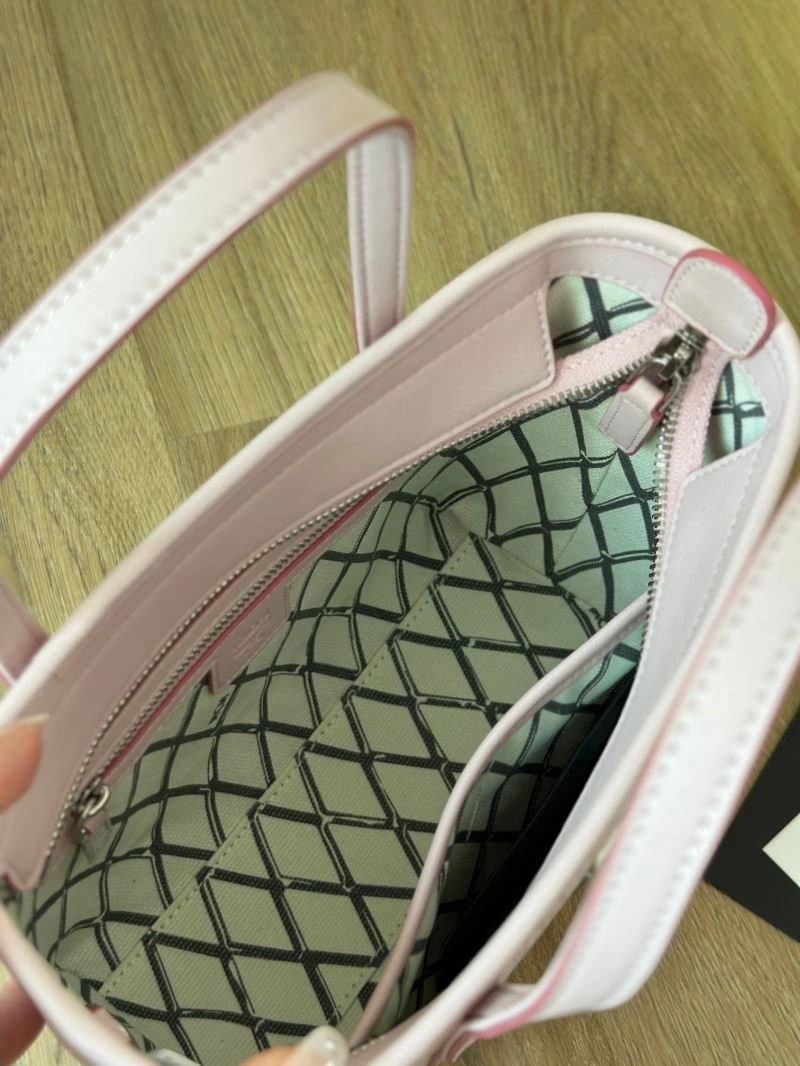 MCM Shopping Bags Comfortable 89713