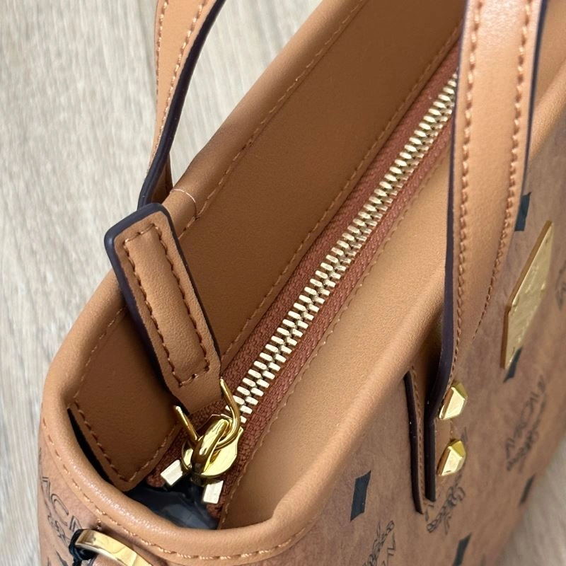 SmoothTexture MCM Shopping Bags 89692
