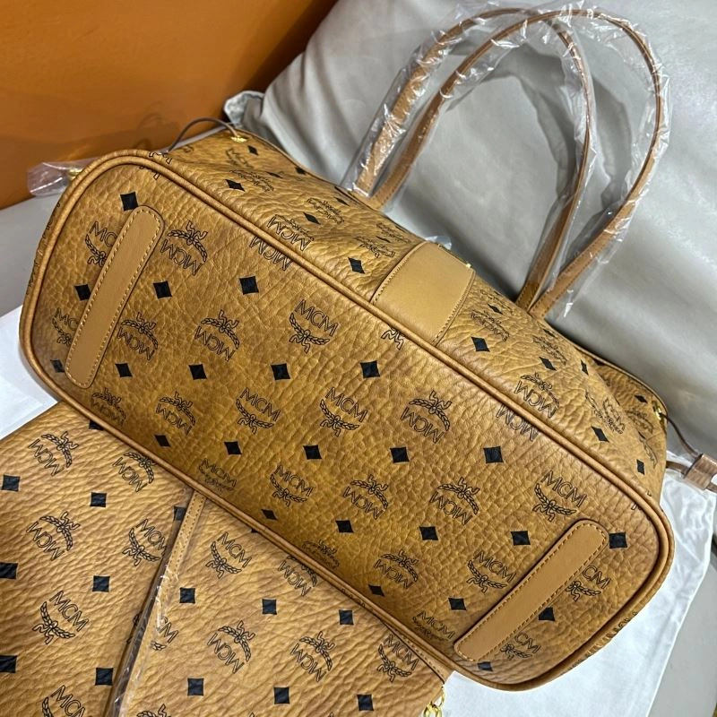 MCM Shopping Bags Compact 89652