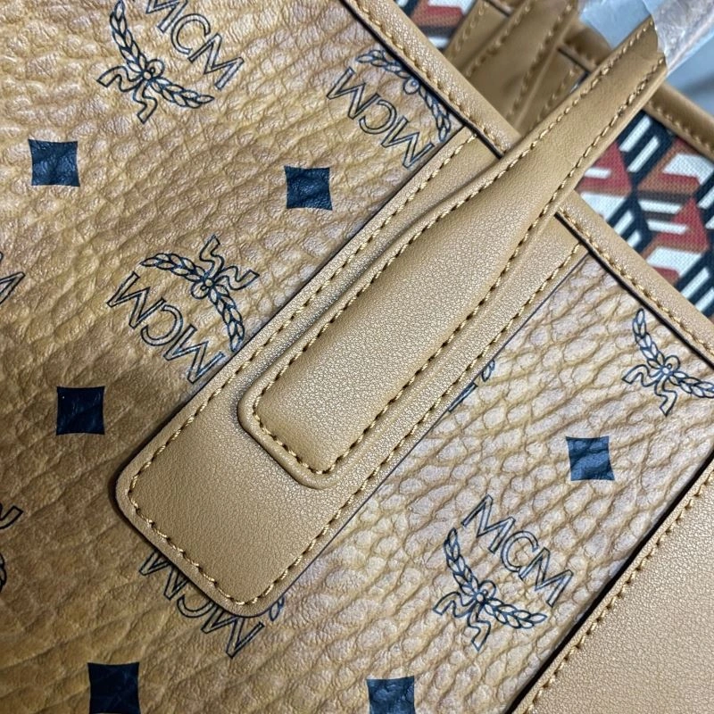 MCM Shopping Bags Compact 89652