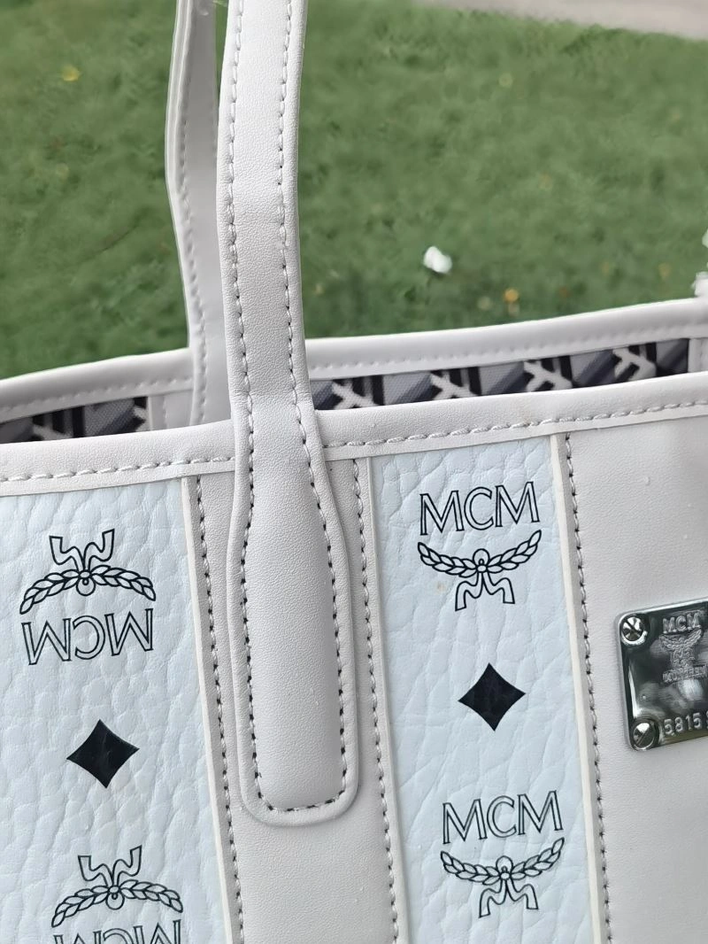 Contemporary MCM Shopping Bags 89643