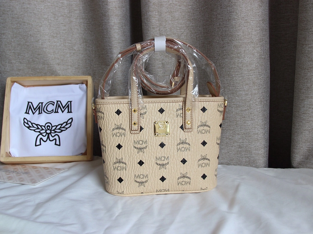 MCM Shopping Bags Reliable 90451