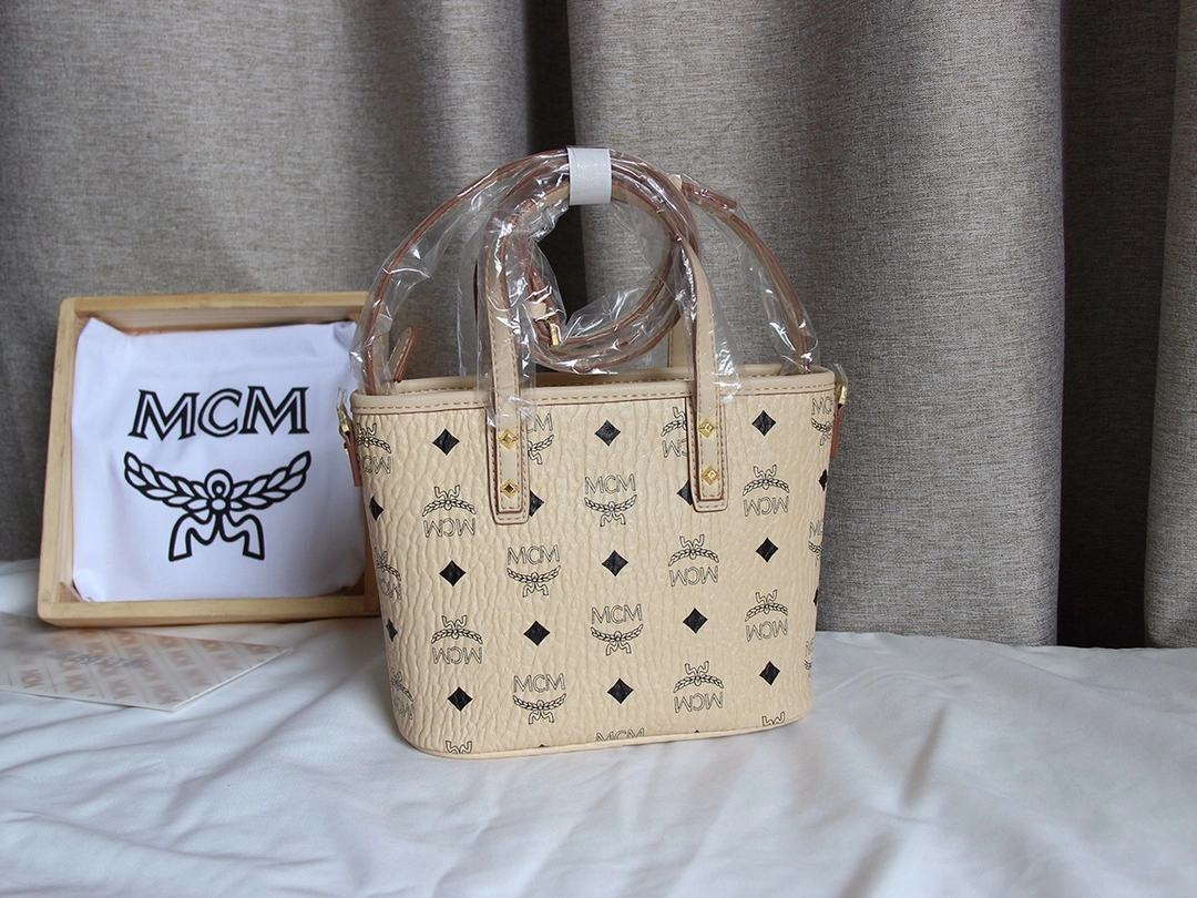 MCM Shopping Bags Reliable 90451