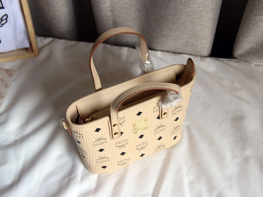 MCM Shopping Bags Reliable 90451