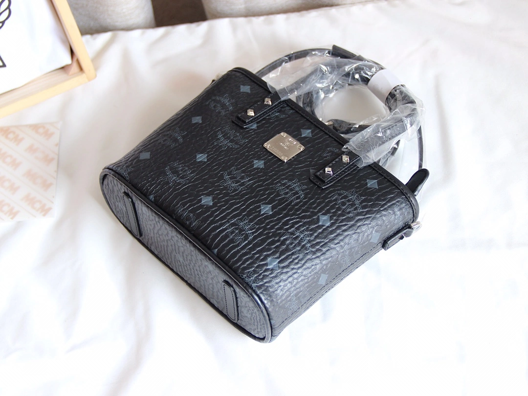 MCM Shopping Bags ModernLook 90457