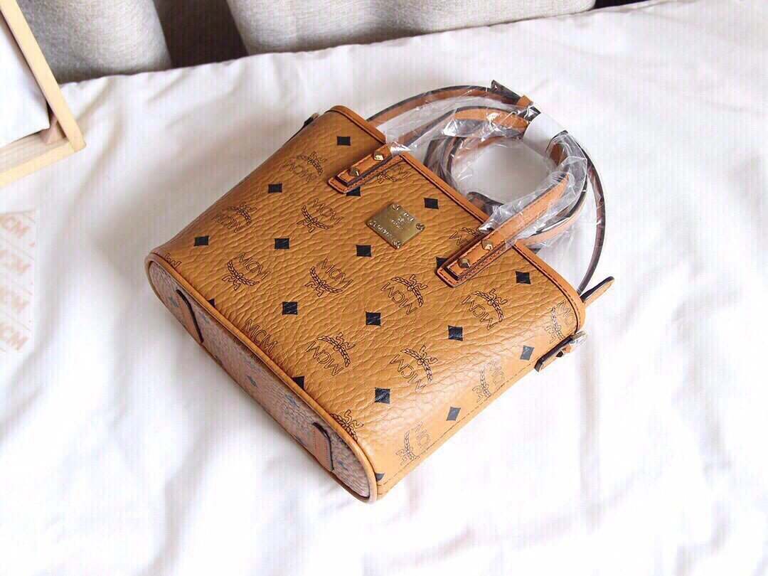 MCM Shopping Bags Seasonal 90456