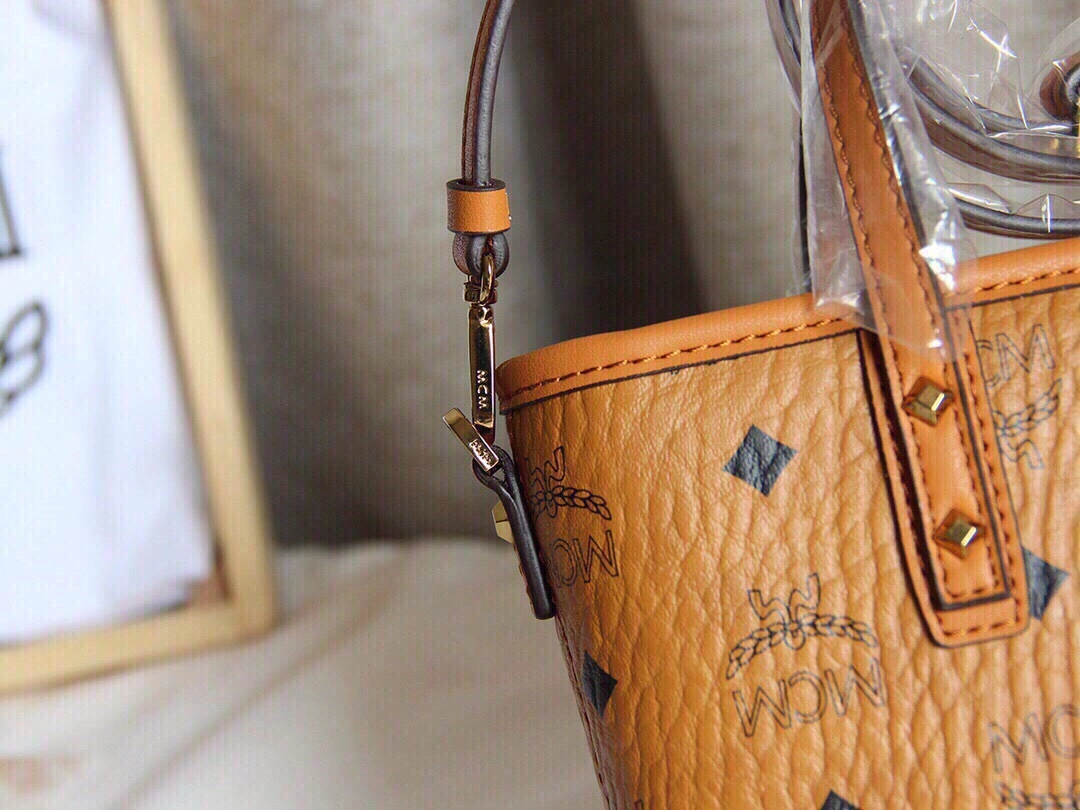 MCM Shopping Bags Seasonal 90456