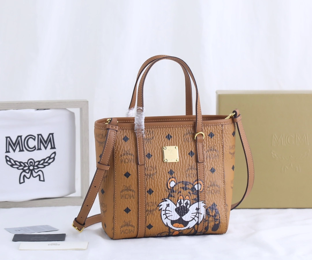 MCM Shopping Bags Functional 90447