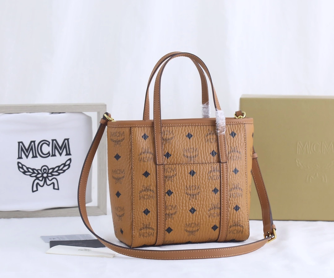 MCM Shopping Bags Functional 90447