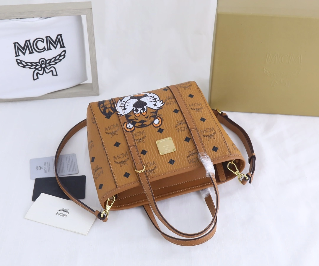 MCM Shopping Bags Functional 90447