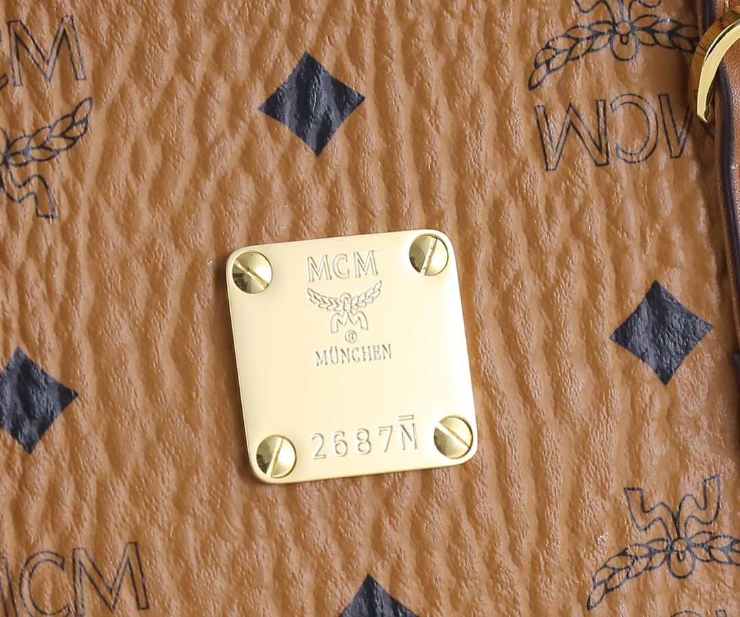 MCM Shopping Bags Functional 90447