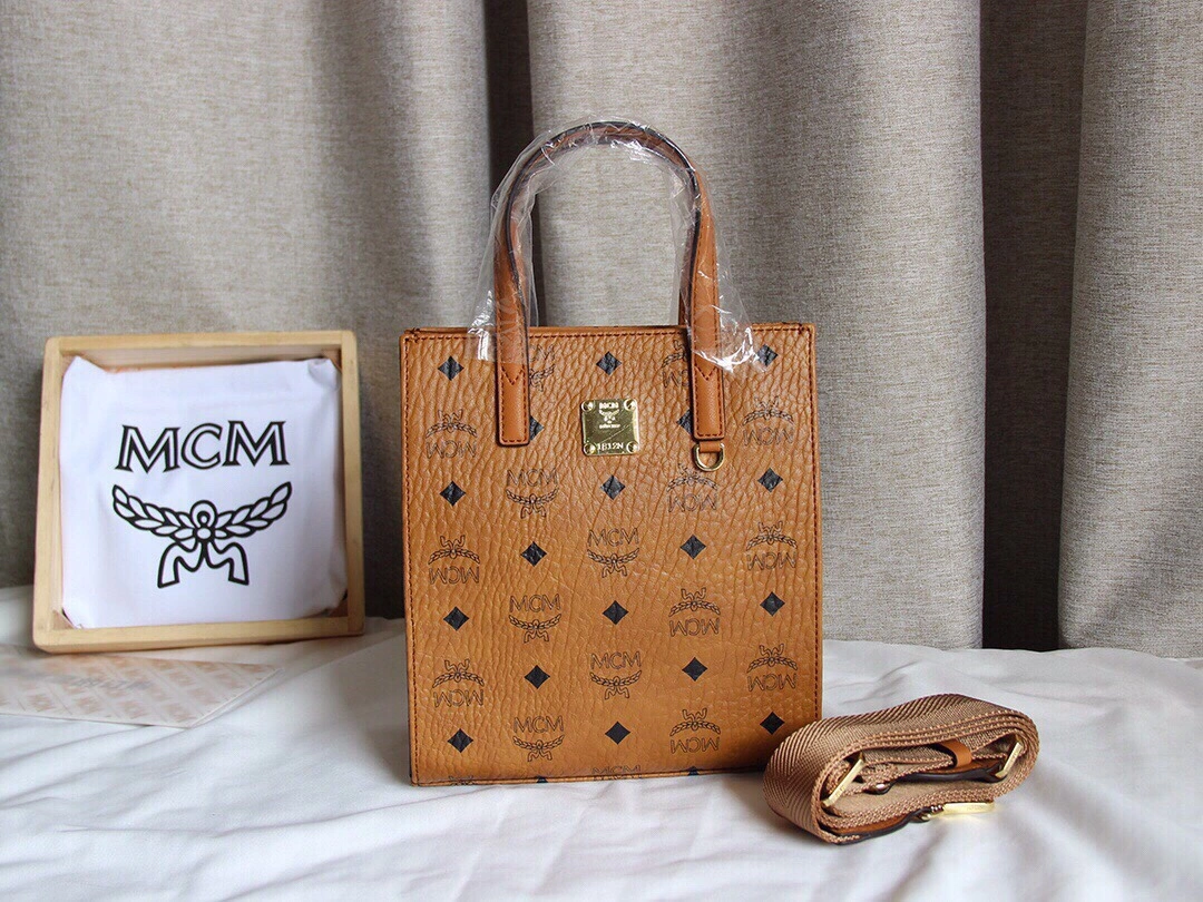 MCM Shopping Bags Unisex 90454