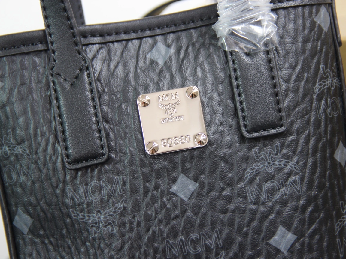 MCM Shopping Bags GoAnywhere 90449