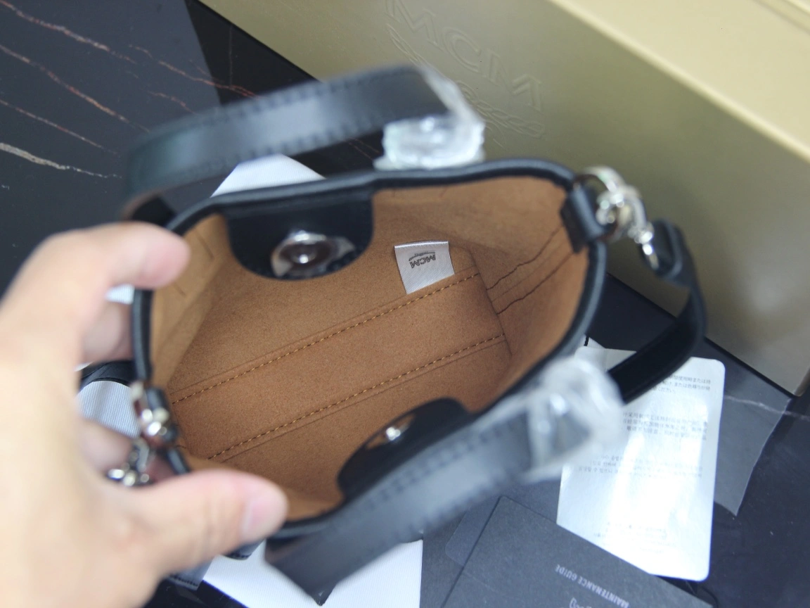 MCM Shopping Bags GoAnywhere 90449