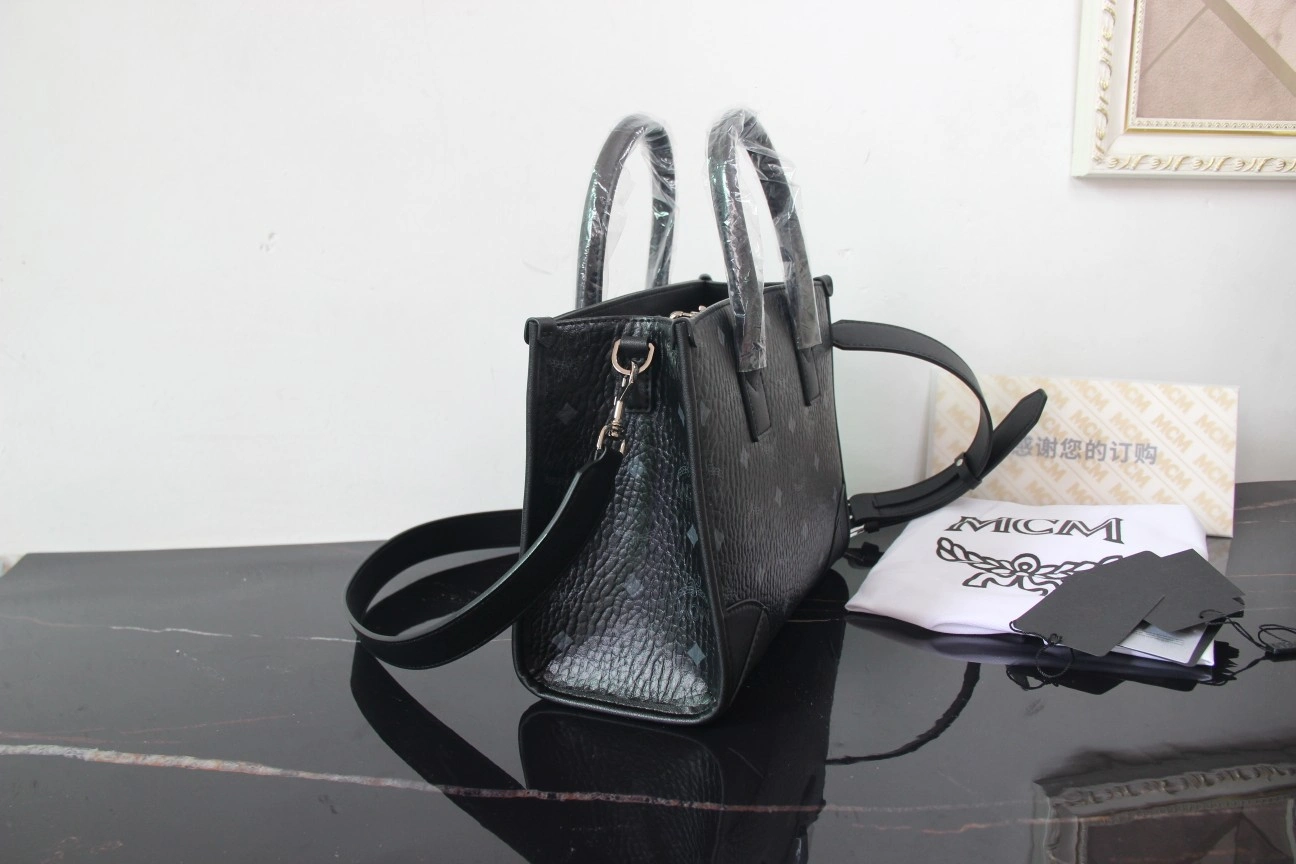 MCM Shopping Bags Comfortable 90440
