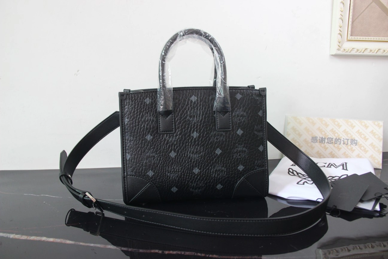 MCM Shopping Bags Comfortable 90440