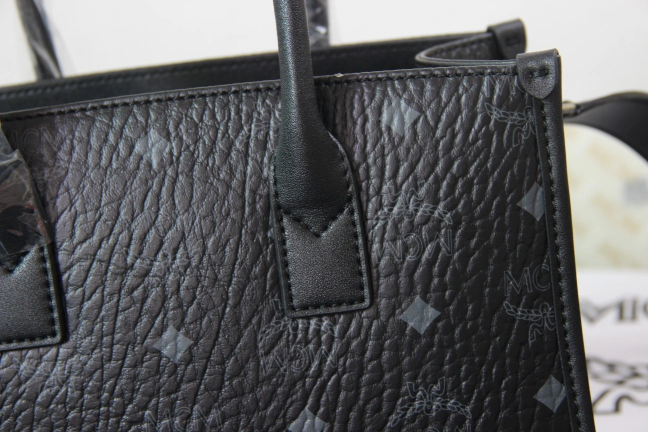 MCM Shopping Bags Comfortable 90440