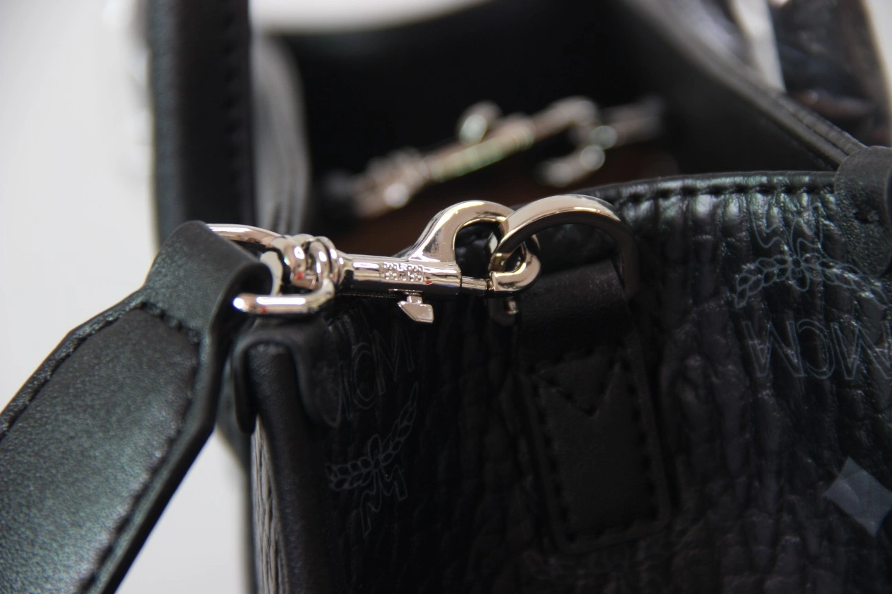 MCM Shopping Bags Comfortable 90440