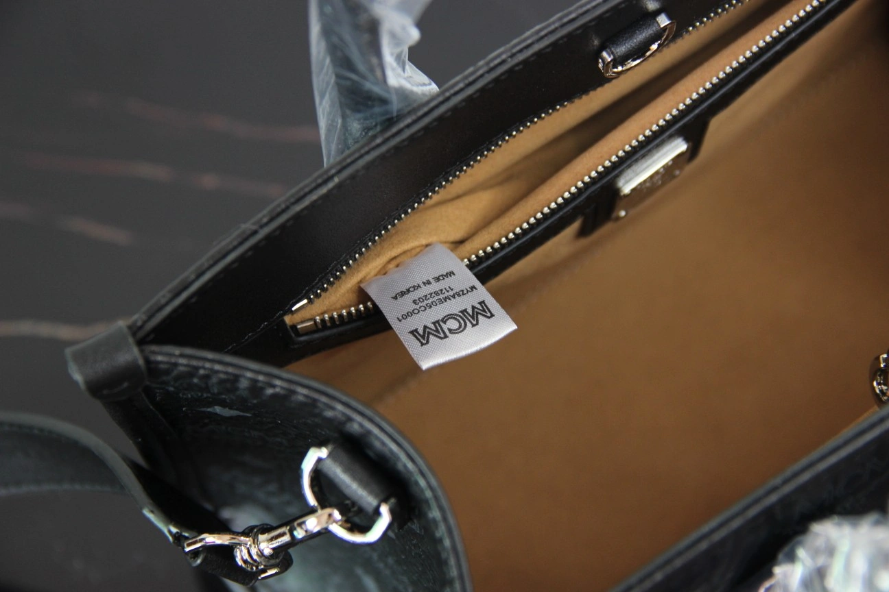 MCM Shopping Bags Comfortable 90440