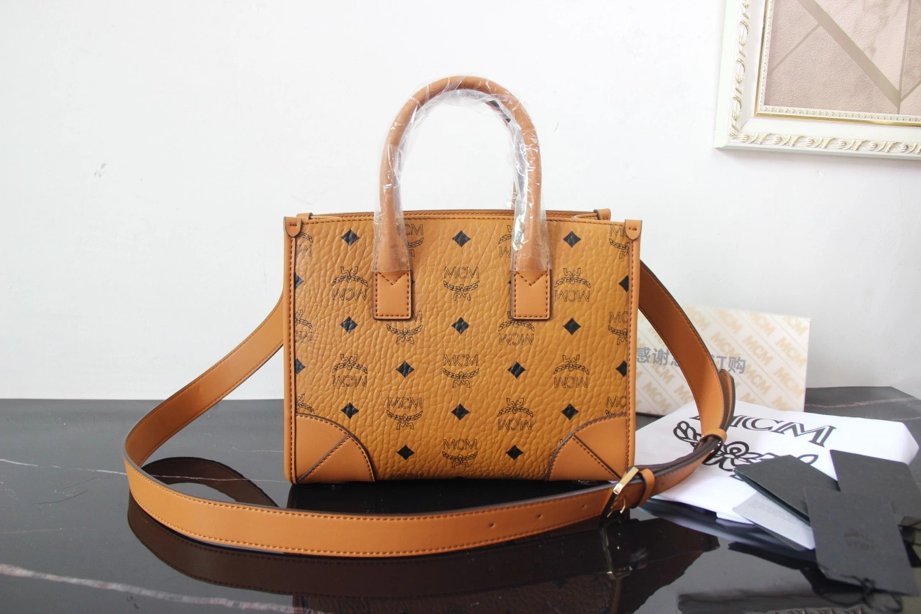 MCM Shopping Bags Snug 79040