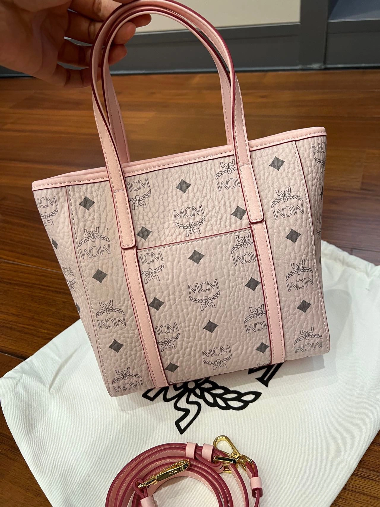 HighPerformance MCM Shopping Bags 90434